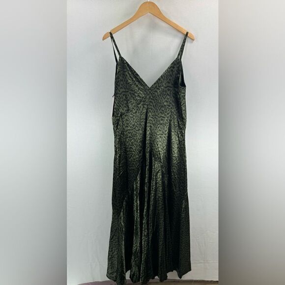 Avec Les Filles Print Slip Dress- Olive Abstract- Size L- NWT - Picture 1 of 8